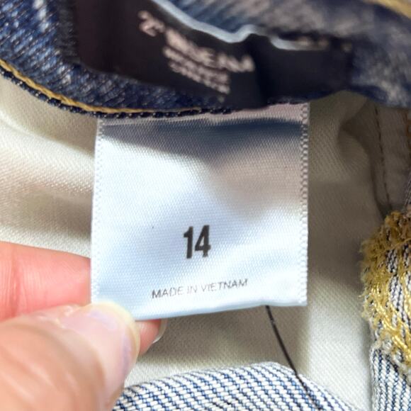 Express Denim Shorts 2" Inseam High RIse Size 14 Blue New - Picture 5 of 9